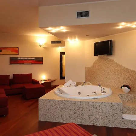 Le Moran Hotel