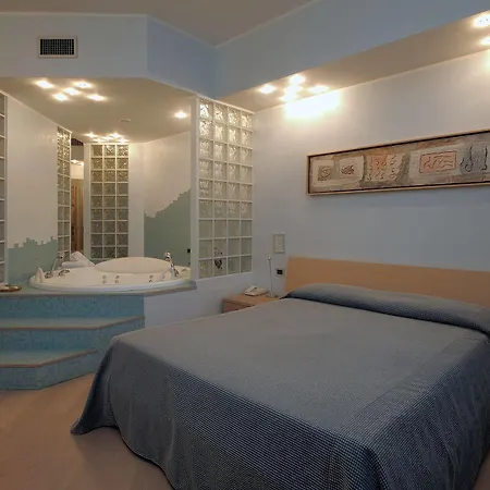 Le Moran Hotel 4*