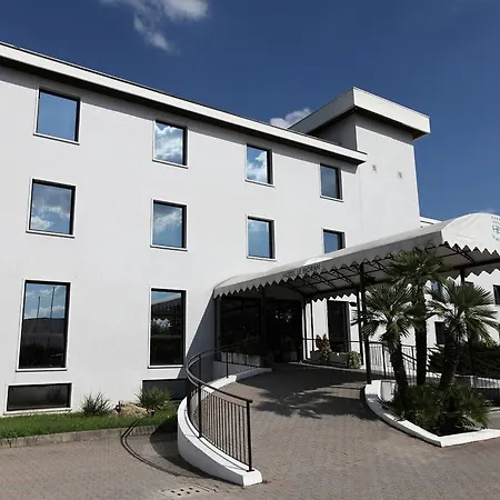 Le Moran Hotel 4*