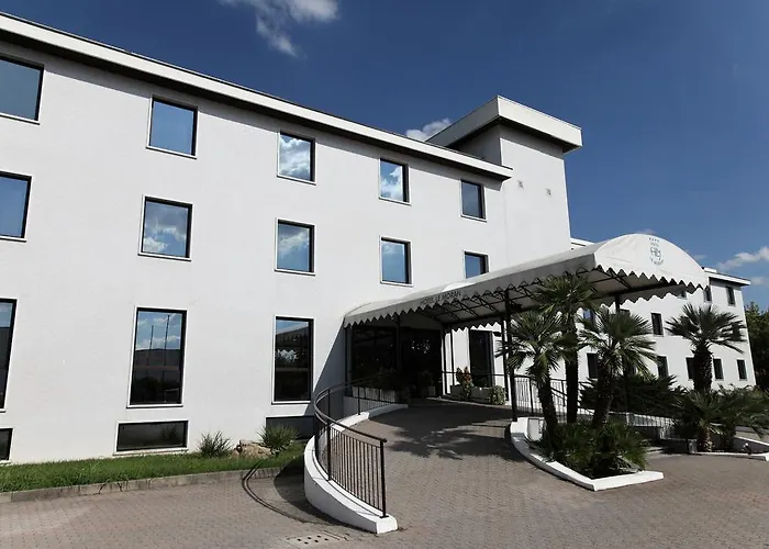Le Moran Hotel 4*