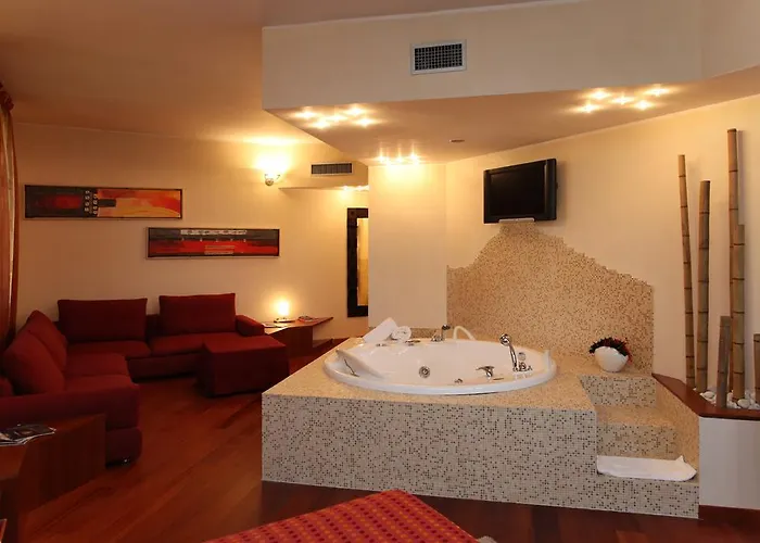 Le Moran Hotel